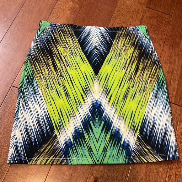 Milly Vibrant Green and Blue Pencil Skirt - Picture 4 of 4